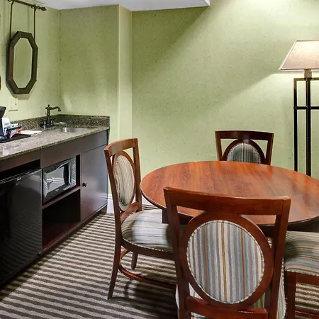 Holiday Inn Express Hotel & Suites Atlanta Buckhead By Ihg-2